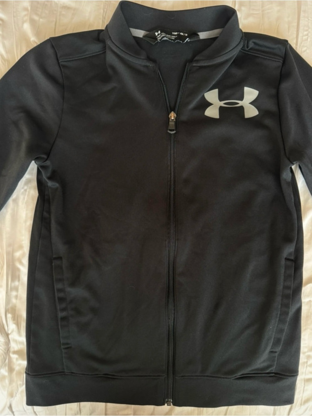 Boys Under Armour 3-Piece Athletic Lot Youth Medium Jacket Shorts - Picture 2 of 7